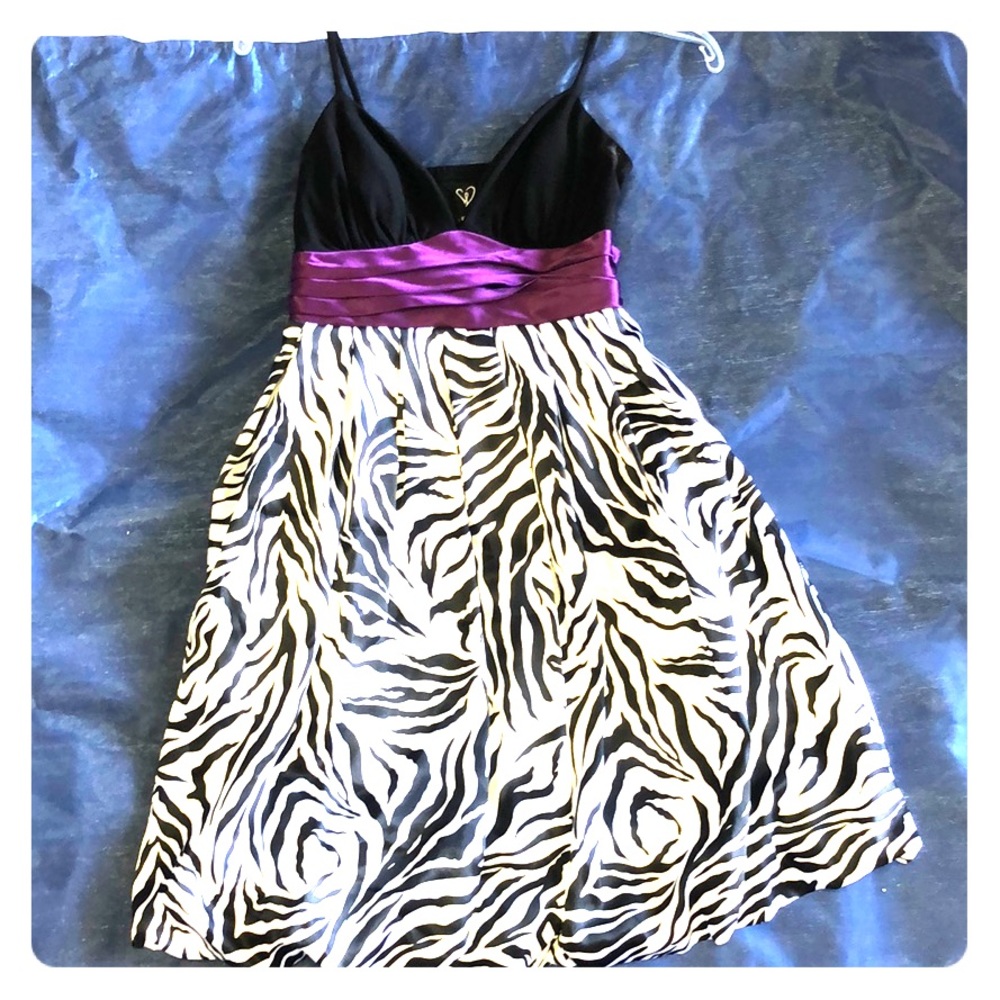 Short formal dress